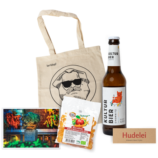 Genuss Set Chemnitz Light mit Kulturbier Flasche, Bio-Apfel Fruchtsaftgummi, Stofftasche mit Karlskopf-Logo und Postkarte mit Karl-Marx-Denkmal